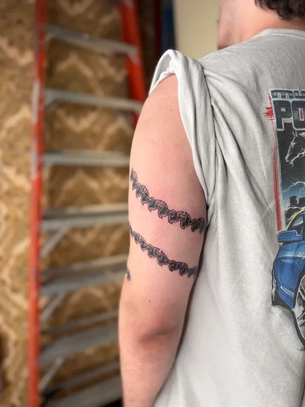 Golden Tarot Ink Club — Tattoo shop in Winter Park